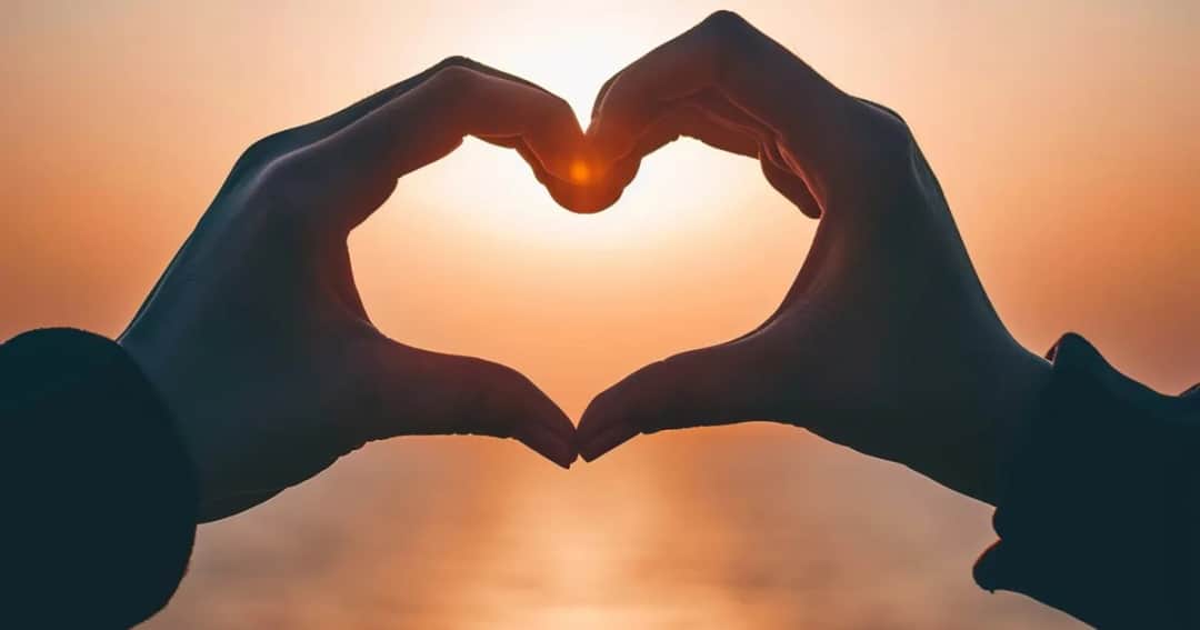 Czym jest miłość? Cytaty, które pomogą zrozumieć to uczucie